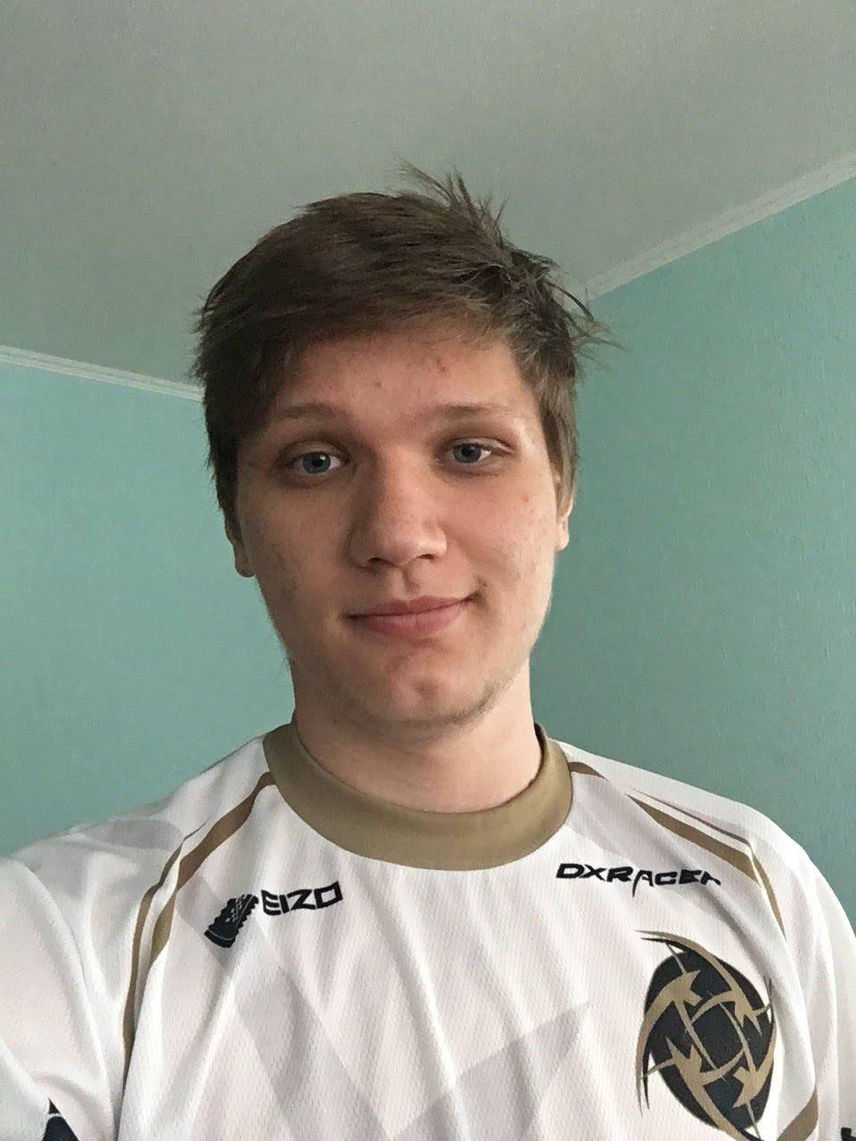 T1 击败任何人的传奇，晋级2025年全球总决赛四分之一决赛