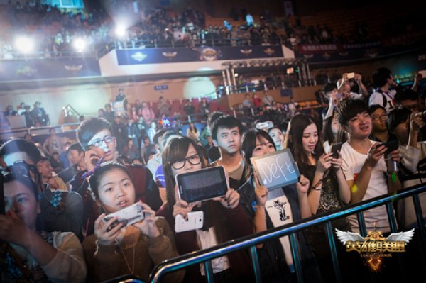 B8 成为 CCT 第二季欧洲系列赛 18 的冠军，在决赛中击败了 BC.Game